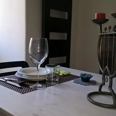 Room-a * Rome